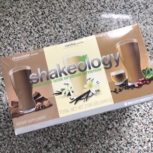 NEW & SEALED SHAKEO (barista)